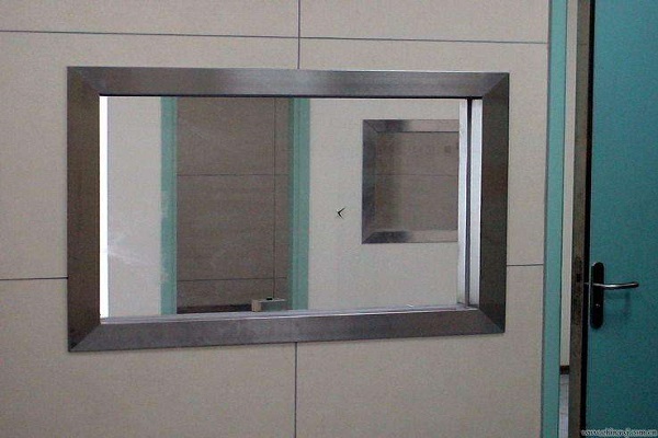 汕头铅玻璃的高电阻性